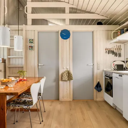 Sigrid - 400m From The Sea By Interhome Semesterbostad